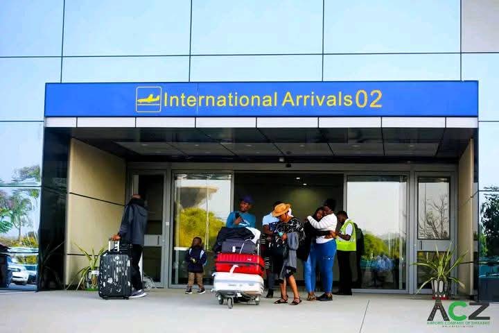 Scenic private tour with luxury vehicle